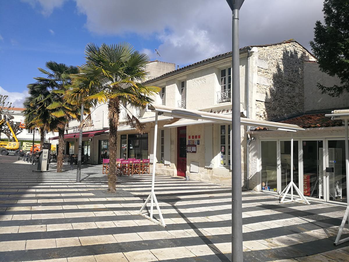 Appartement Un jardin sur le toit - Saintes Extérieur photo